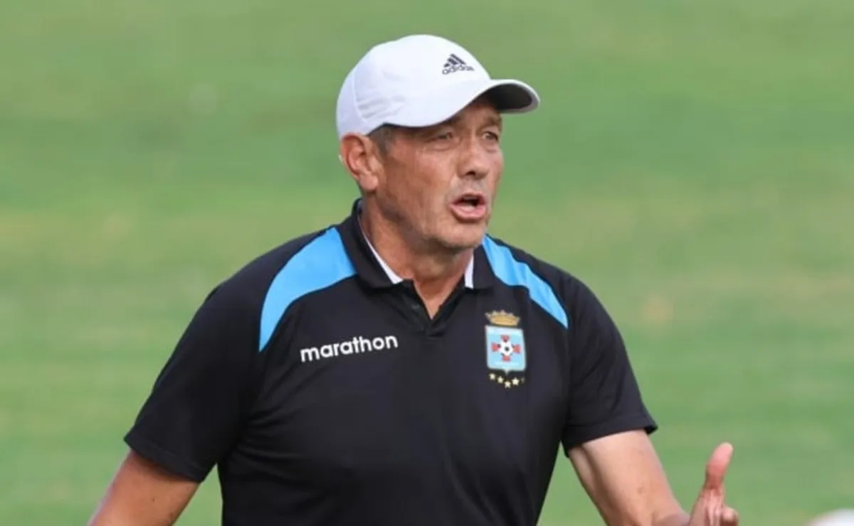 Coudet toma nota: un rival de River en la Sudamericana se quedó sin DT por 