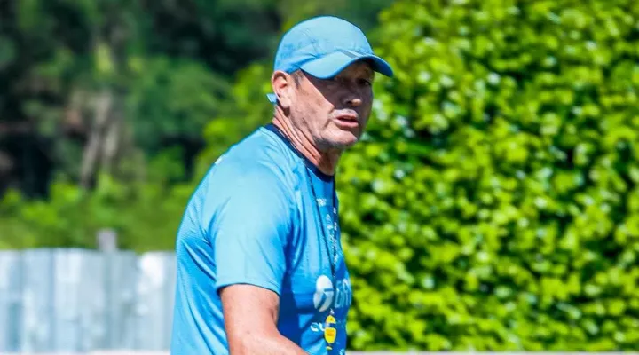 Mauricio Soria se fue de Blooming por tensiones con la dirigencia y el plantel.