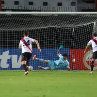 VIDEO: Juanfer Quintero erró el penal para River vs. Carabobo en la Copa Sudamericana 2026