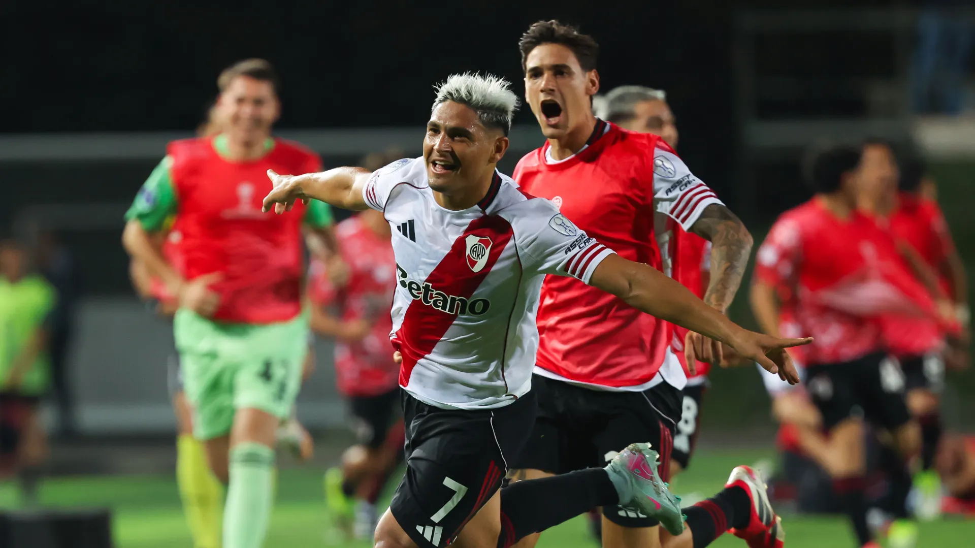 2 puntos le alcanzan a River para clasificar primero: quedan 6 en juego.