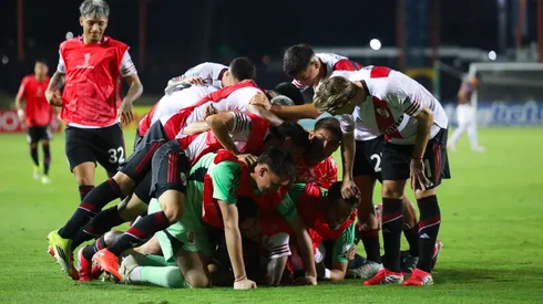 River, clasificado y a un paso de octavos.