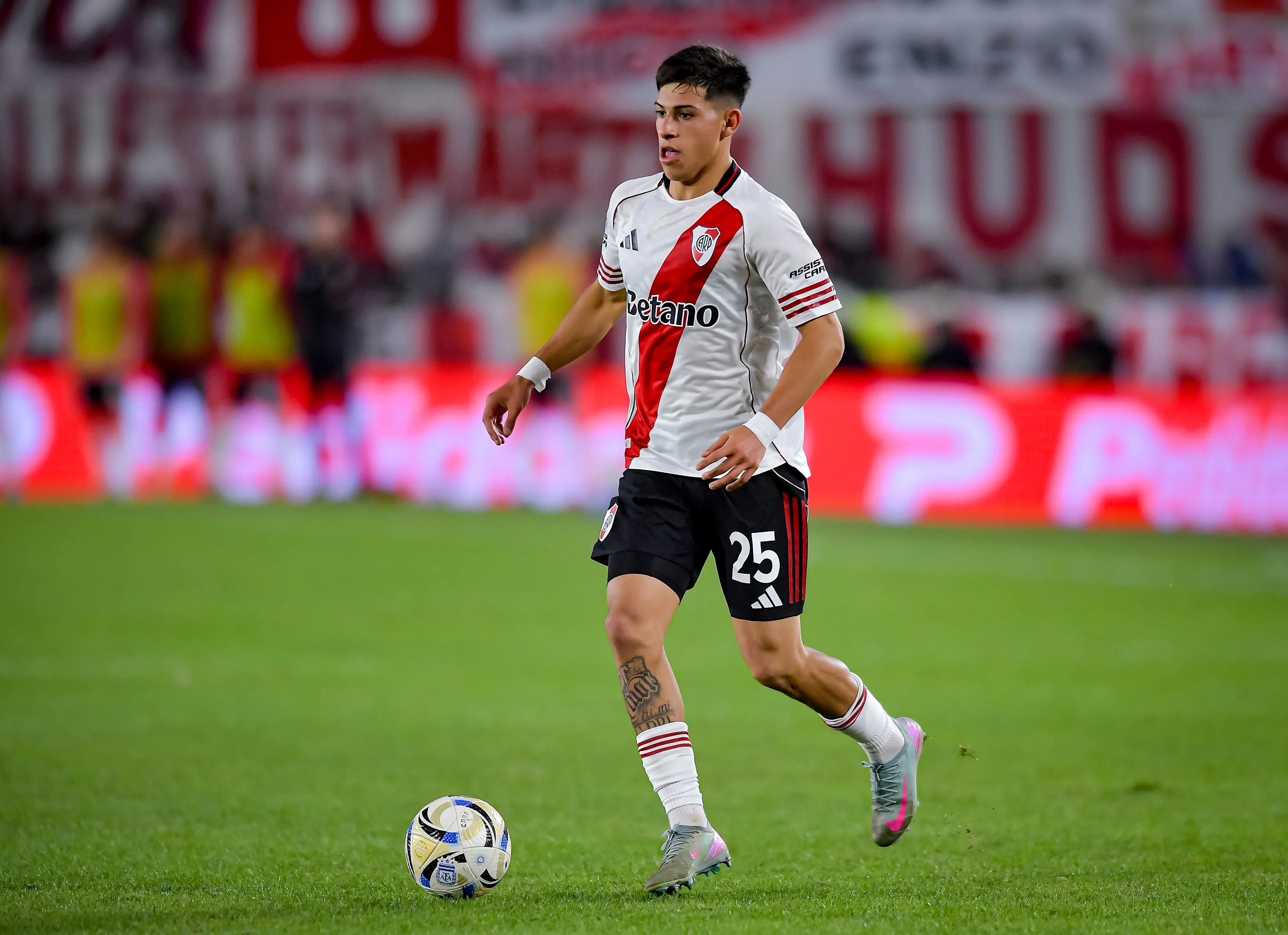 Lautaro Pereyra suma cuatro participaciones con la Primera de River. (Getty Images)