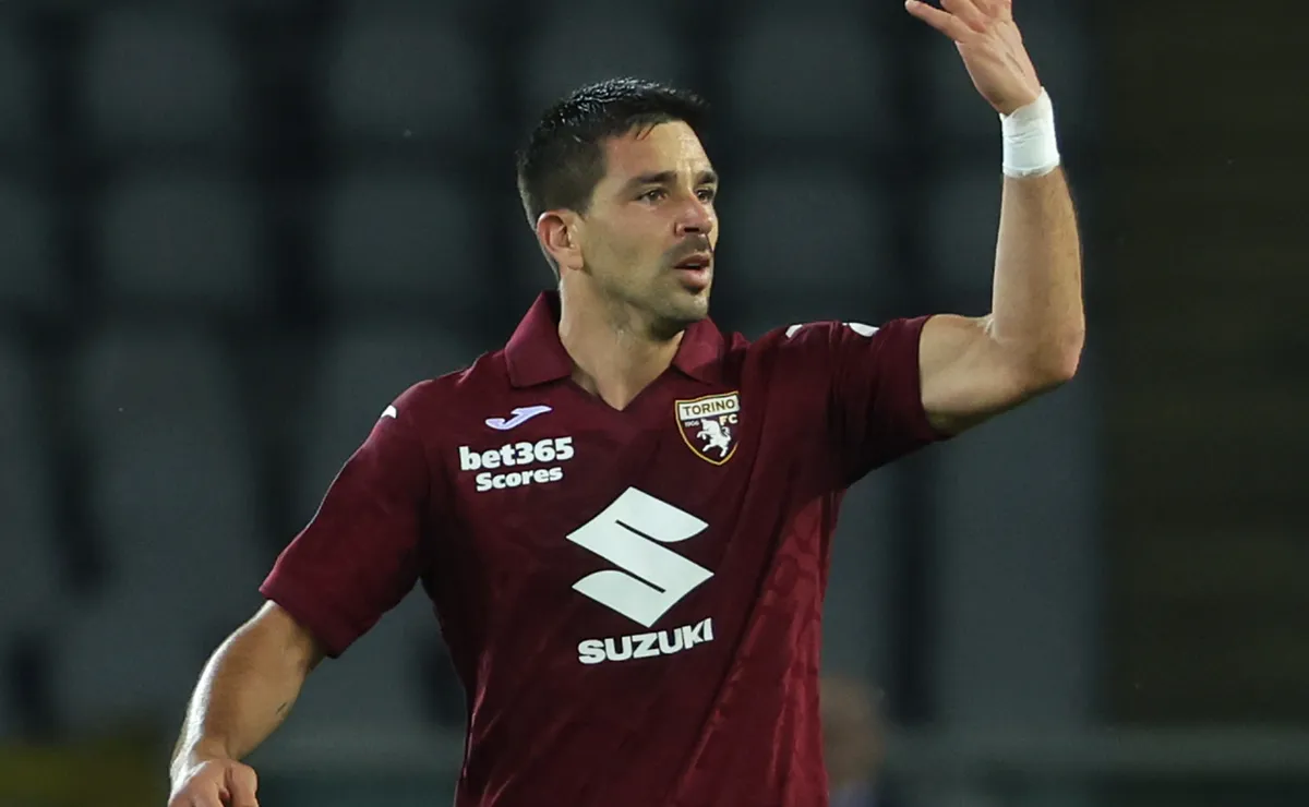 Gio Simeone sigue de racha, marcó otro gol en Italia y le mandó un nuevo guiño a River para junio