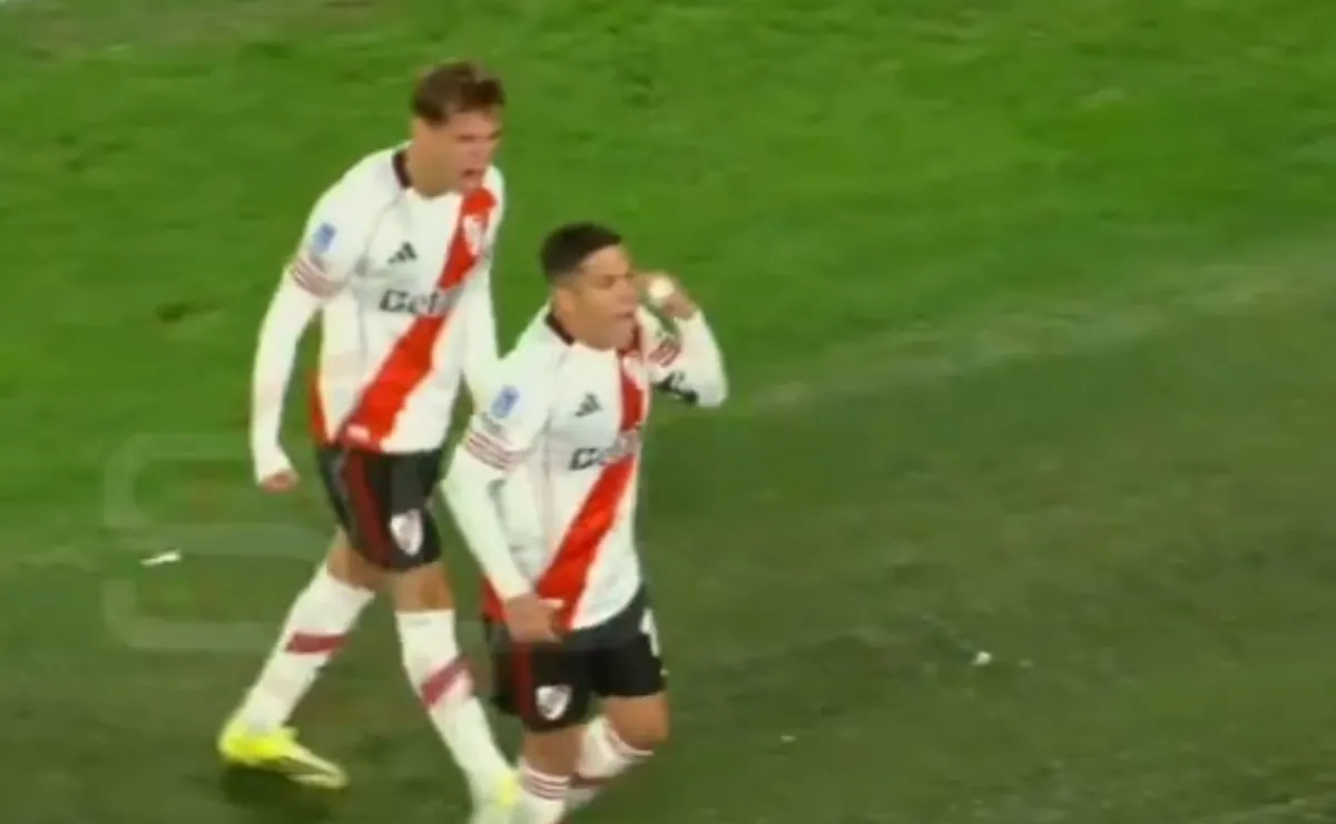 El colombiano se desahogó tras el gol.