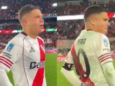 Durísimo: la imagen de Juanfer, al borde del llanto, mirando a los hinchas