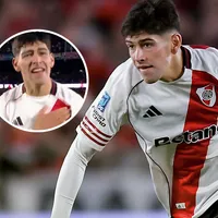 El festejo de Lautaro Rivero luego de un flojísimo partido ante San Lorenzo: mirada a la cámara y golpe al escudo