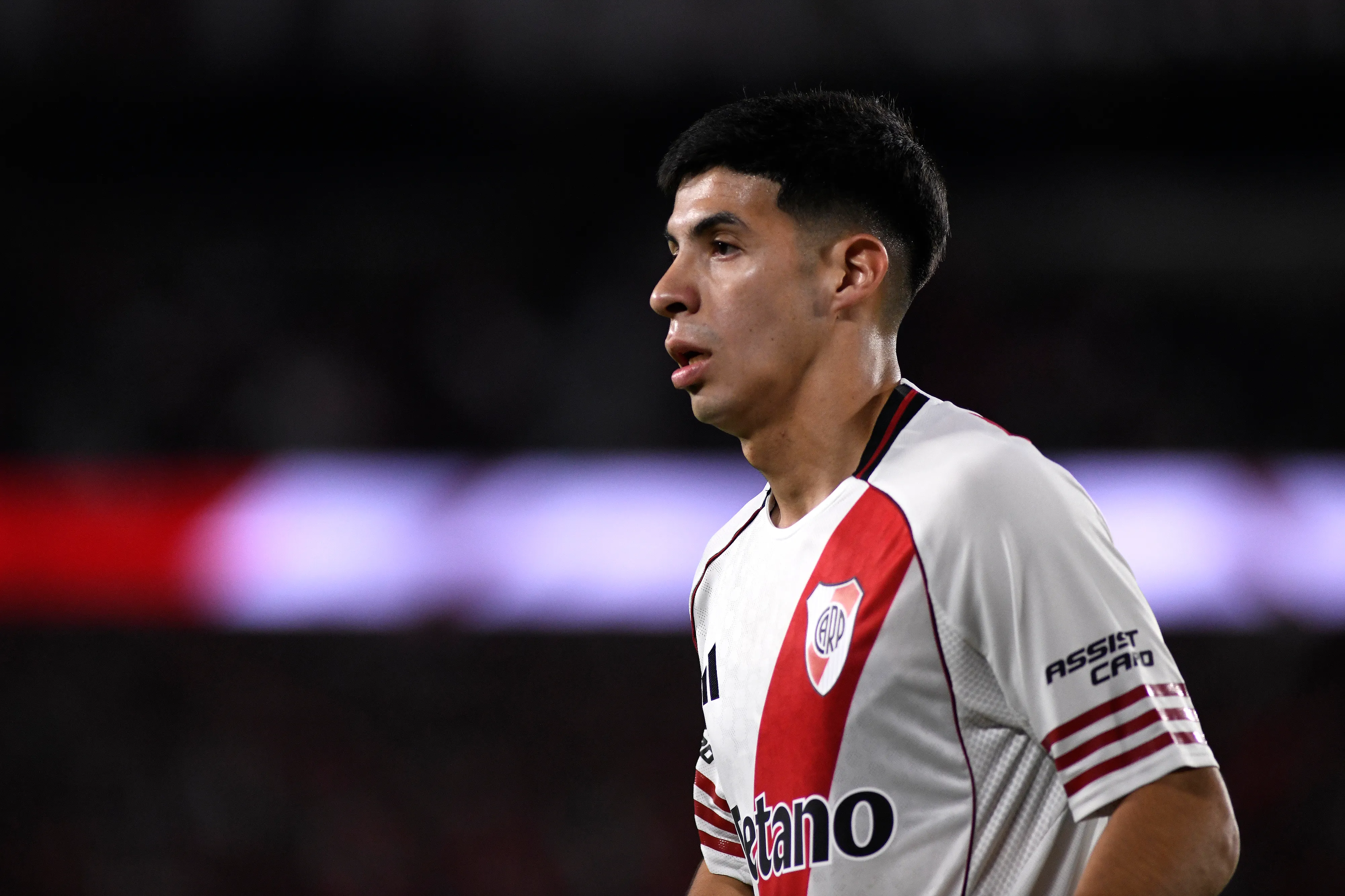Galván, que hoy es fundamental para Coudet, llegó a entrenarse apartado por no ser tenido en cuenta por Demichelis cuando volvió de su préstamo en Defensa y Justicia.