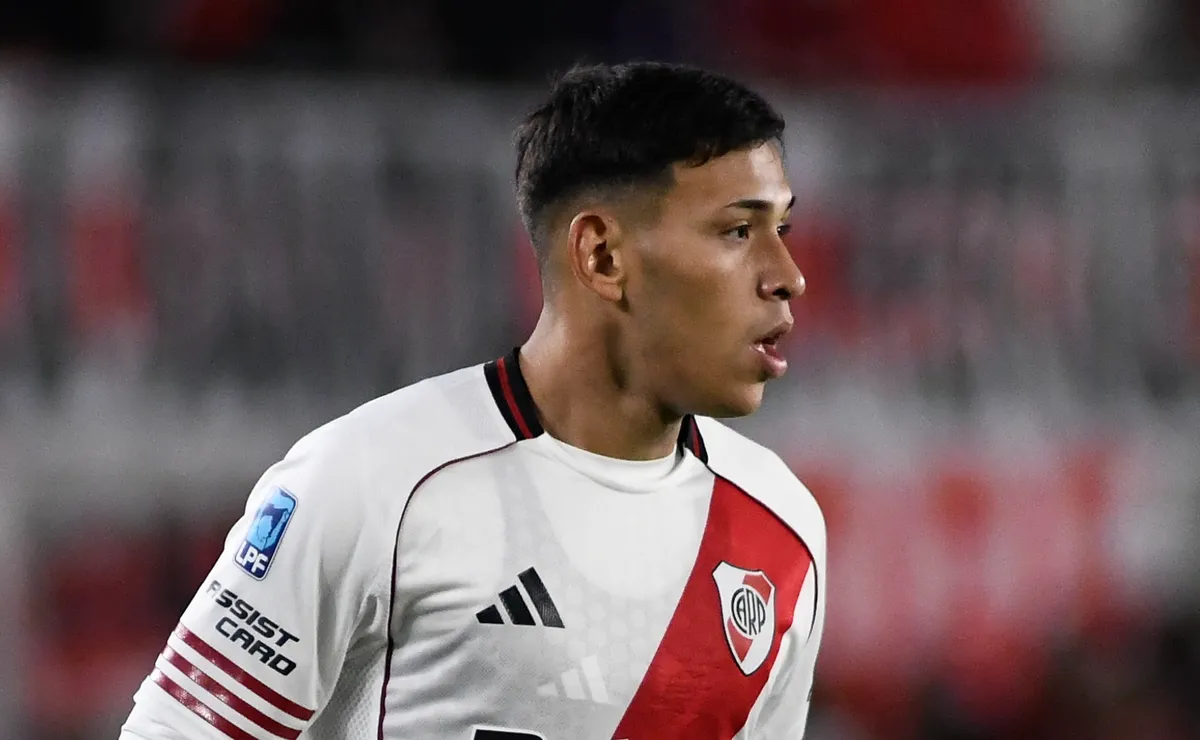 Ulises Giménez y una noche inolvidable: no estaba convocado y terminó jugando por primera vez en el Monumental