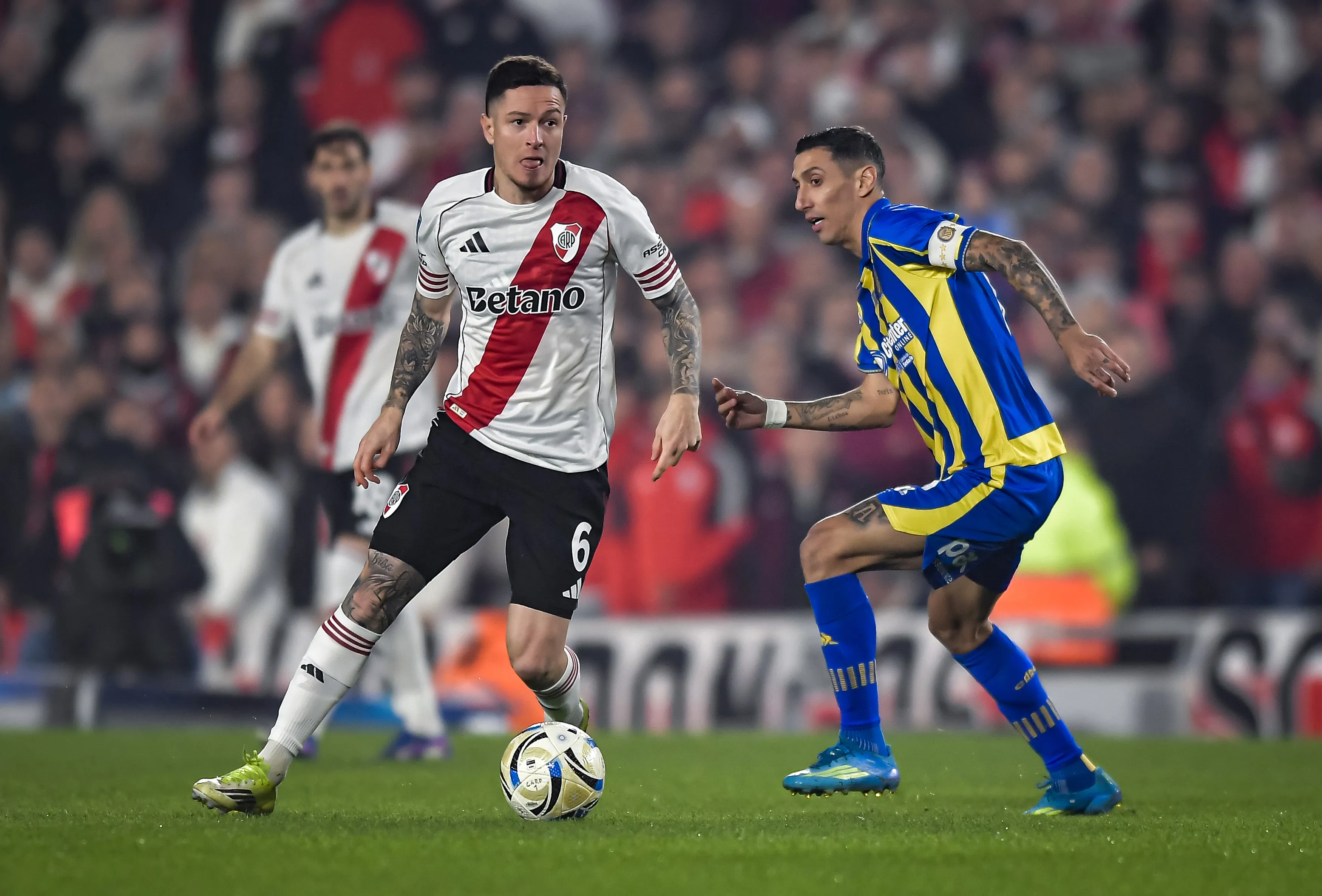 Aníbal Moreno se lució en la anticipación, recuperación y cobertura de espacios defensivos contra Central. (Getty Images)