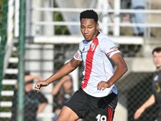 Mientras River sigue sin convertir en el Clausura, otro golazo de Jonathan Spiff en el triunfo de la Reserva