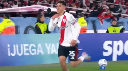 El juvenil marcó el 1-1 para River.
