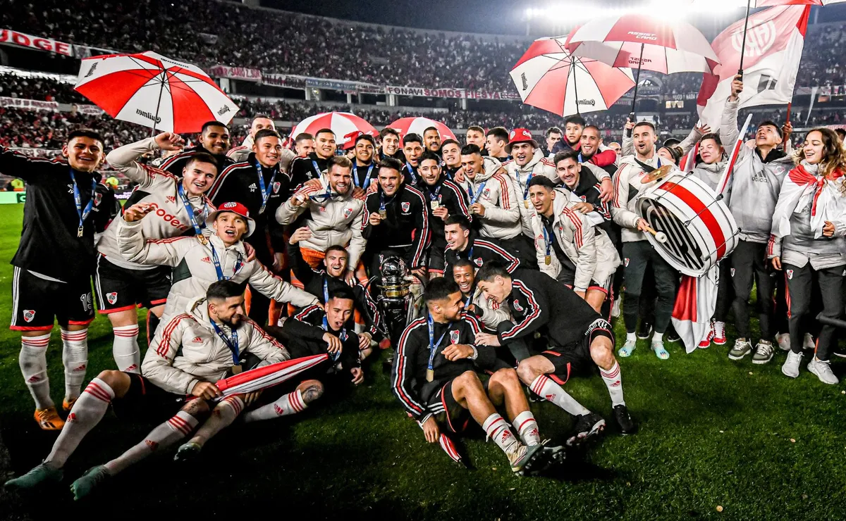 River va por él otra vez: así es el trofeo que se llevará el campeón del Torneo Apertura 2026