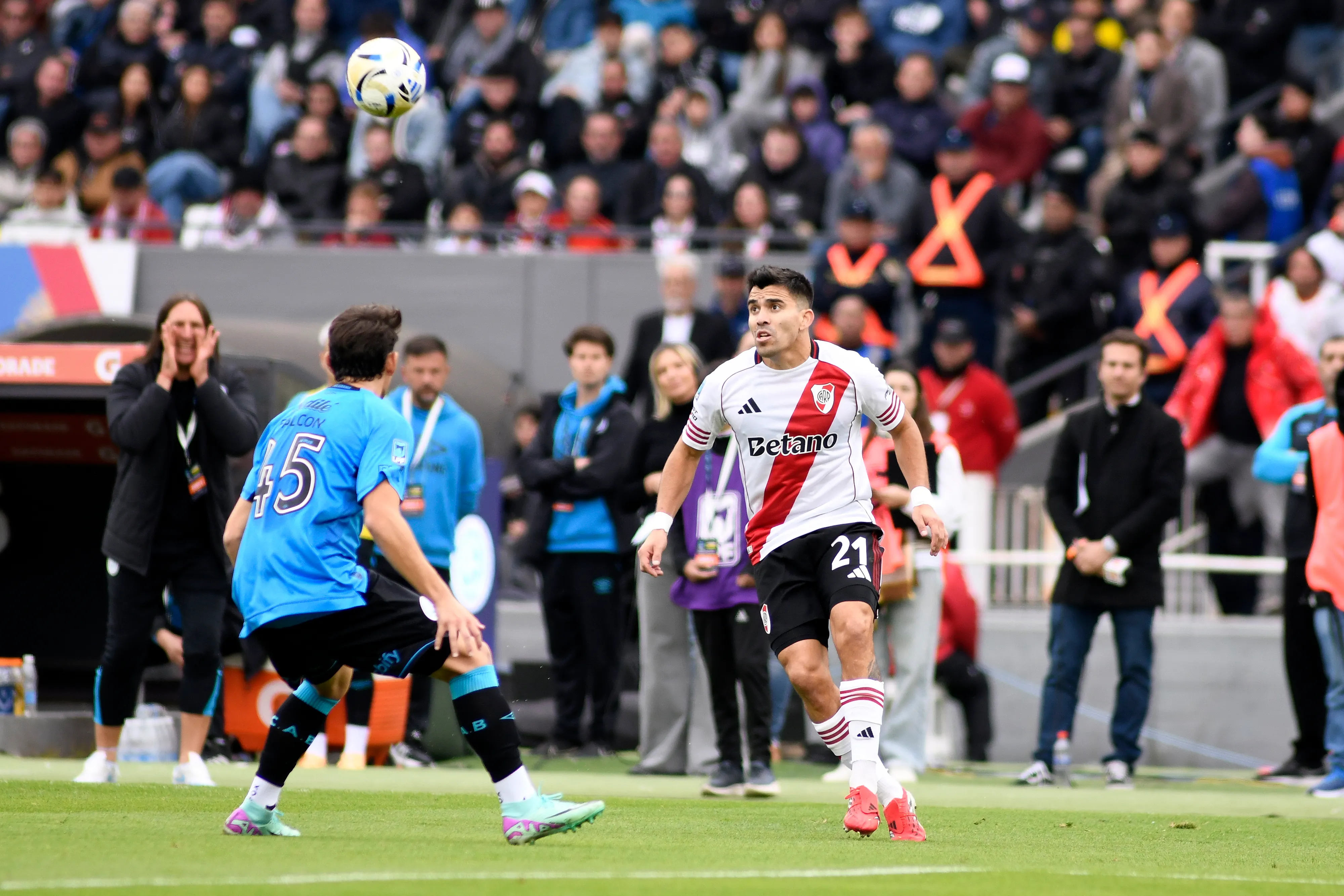 Marcos Acuña, de los pocos rescatables contra Belgrano en la final disputada en Córdoba. (Foto: LPM / Diego Haliasz).