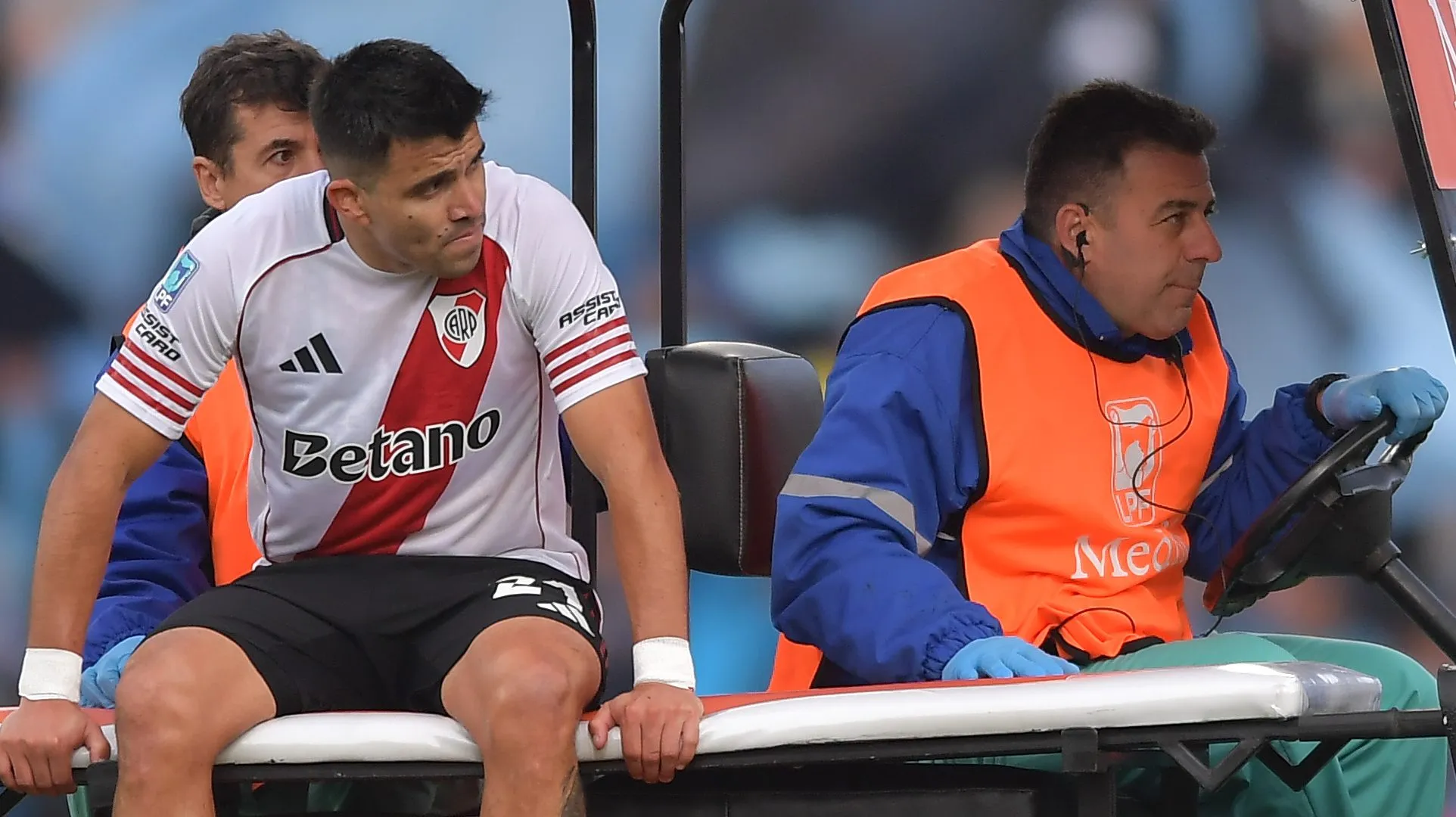Acuña salió con una molestia de la final contra Belgrano en el Kempes.