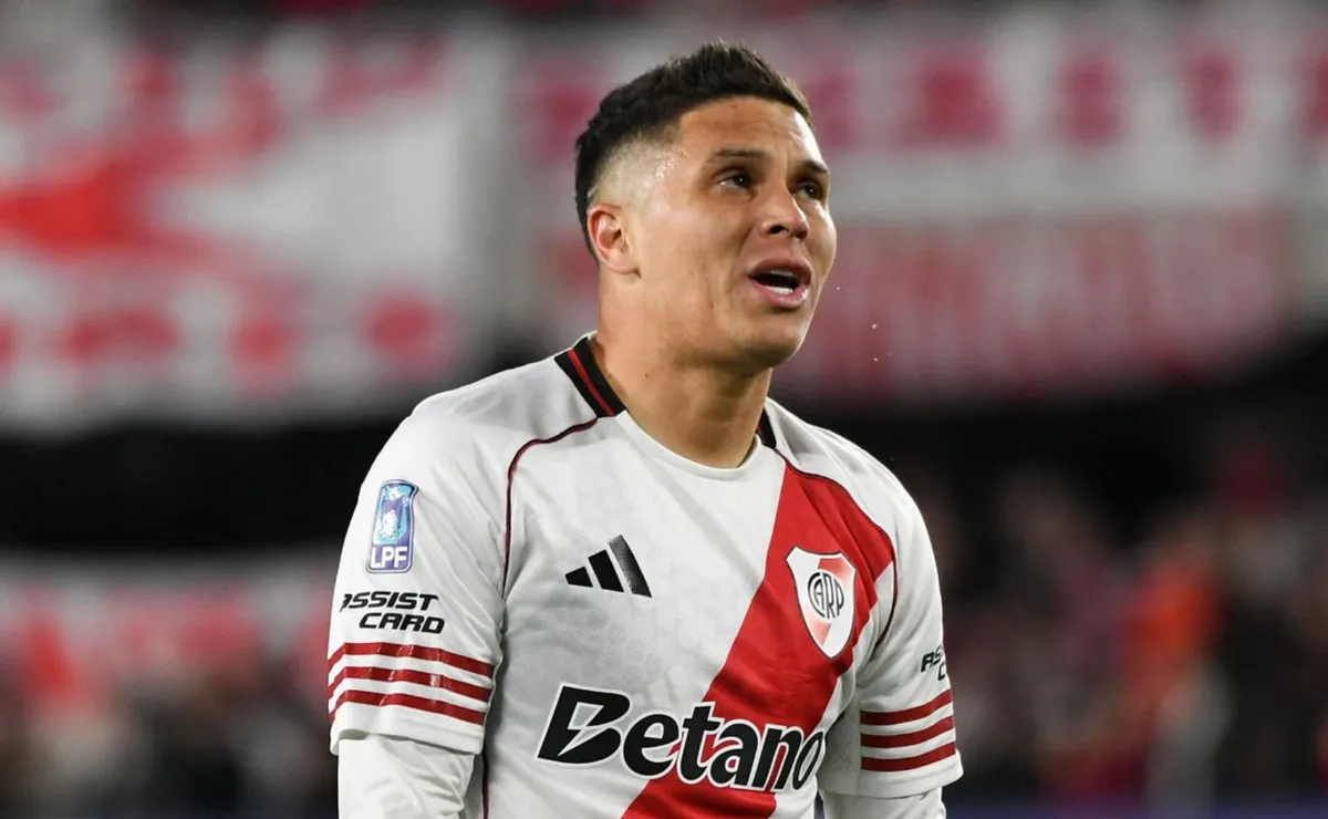 Malentendido en River por el estado físico de Juanfer Quintero de cara al partido con Blooming: ¿juega o qué pasó?