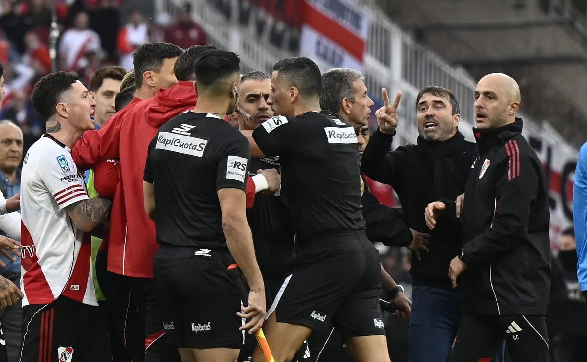 Qué le dijo Coudet a Falcón Pérez y la posible sanción.