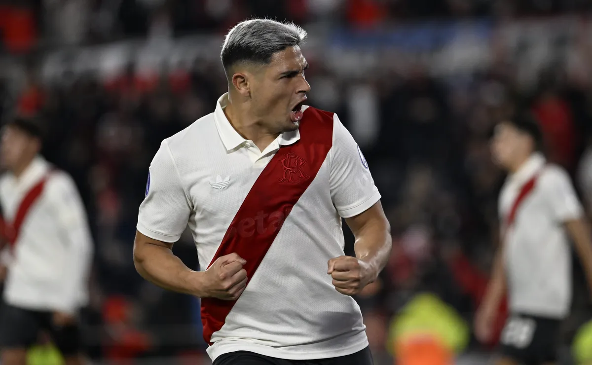 ¿Último en River? El partido incómodo de Salas, con silbidos, penal errado y gol ante Blooming