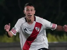 Se fue de River, no consiguió club y posteó: "Me pone muy triste estar libre"
