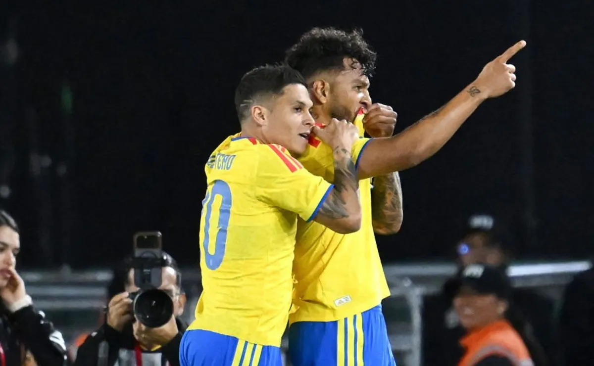 Tras la polémica, Juanfer sumó minutos en Colombia y dejó una jugada viral a pura gambeta