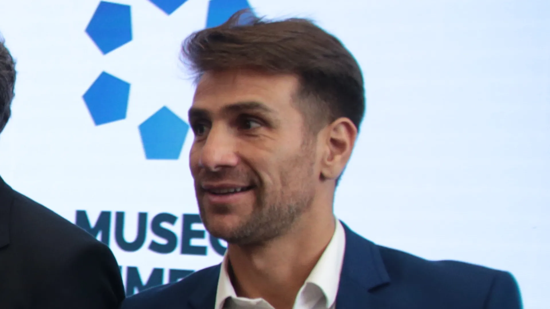 Leonardo Ponzio fue el único dirigente de River que visitó a los jugadores apartados del plantel profesional y alojados en el predio de Cantilo.