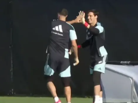 Se volvió viral: a pura risa, el video de Santiago Beltrán entrenando con el Dibu Martínez en la Selección