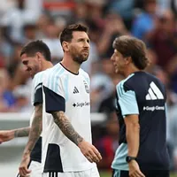 Argentina vs. Islandia EN VIVO: salen los equipos a la cancha