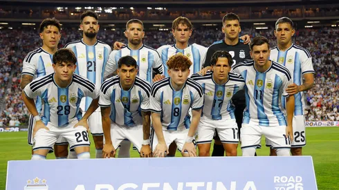 Los once de Argentina vs. Islandia.
