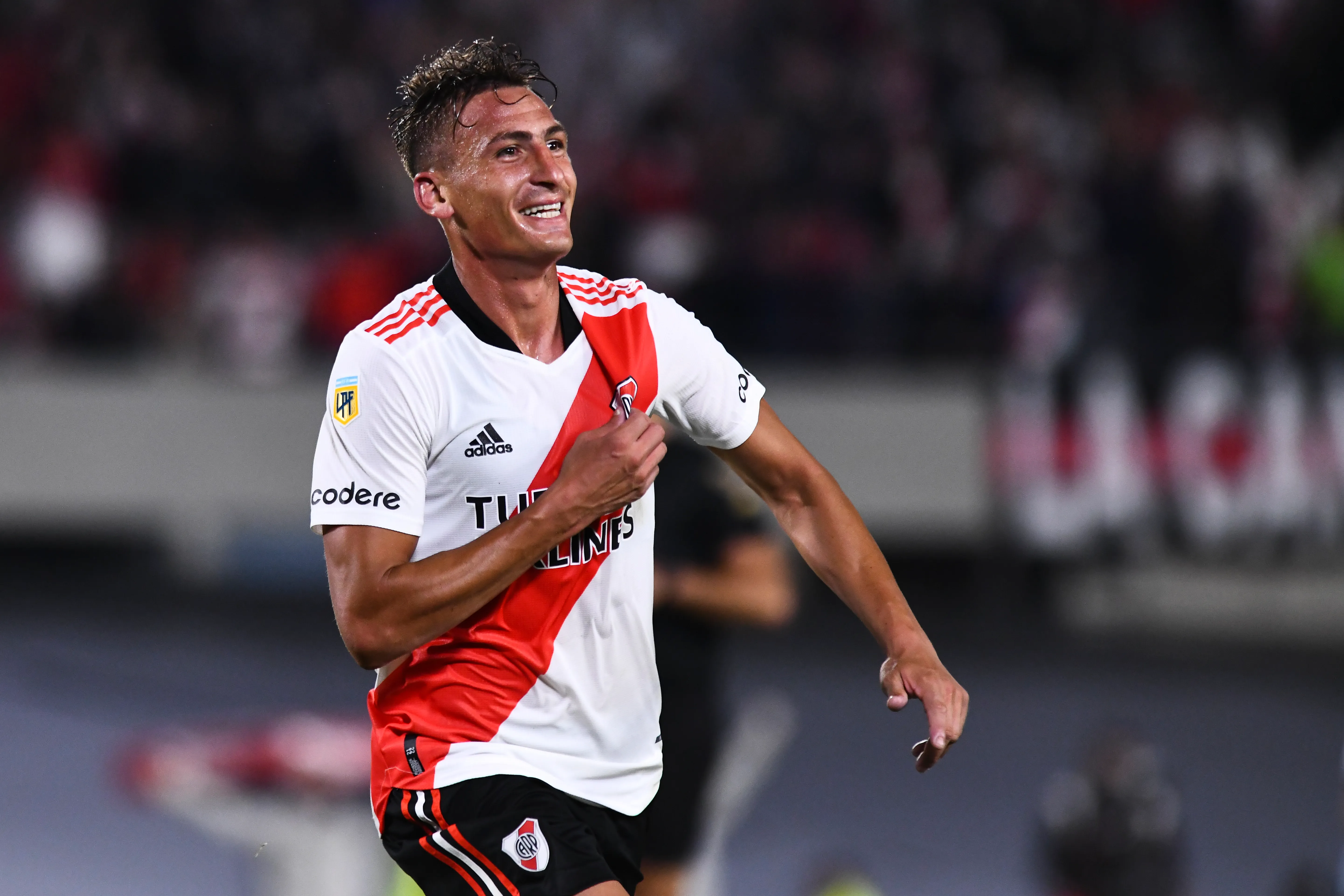 Braian Romero, ex jugador y fanático de River, jugará en Olimpia. (Getty Images)