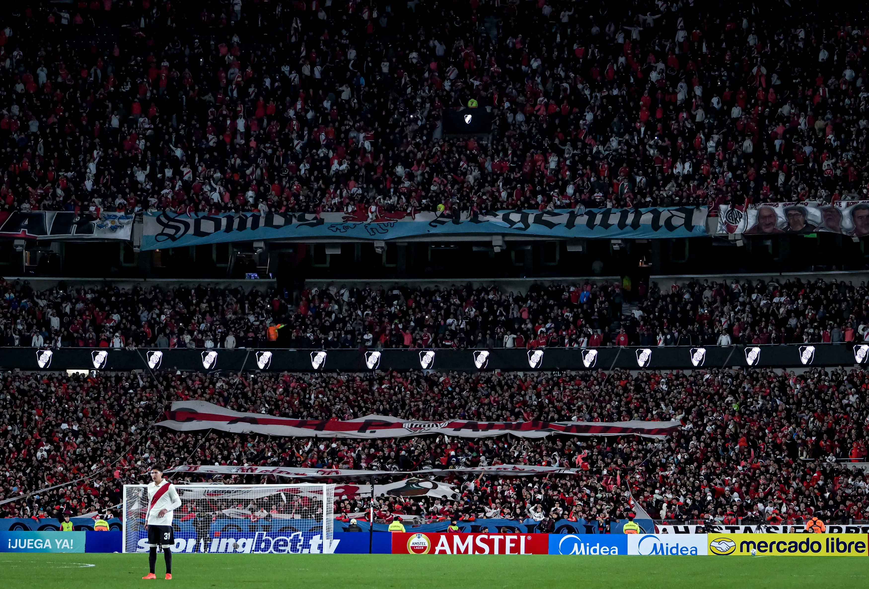 River comunicó la renovación de TLM para el Clausura 2026 y habrá prioridad para Sudamericana. (Getty Images)