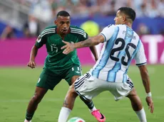 Debut mundialista y partidazo: así jugó Facundo Medina, la sorpresa de Scaloni en Argentina ante Argelia