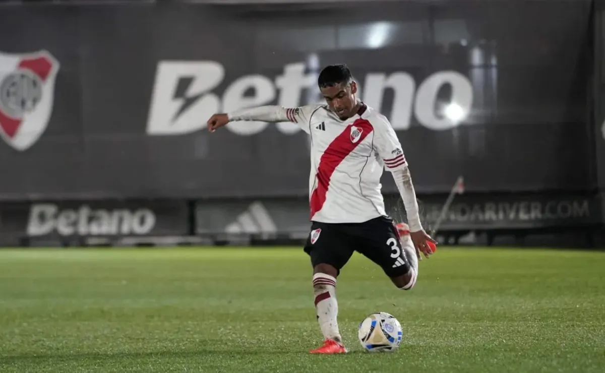 Lisandro Bajú volverá a River.