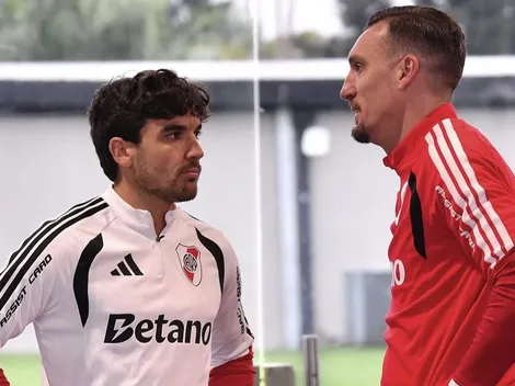 Las primeras fotos de Arambarri en River y su charla con Armani