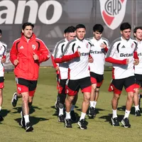 Plantel corto: los 18 jugadores de River que viajarán a España para la pretemporada