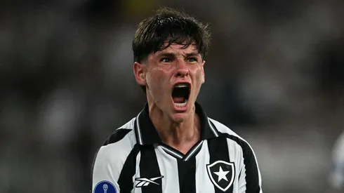 El futbolista fue acercado a Núñez.