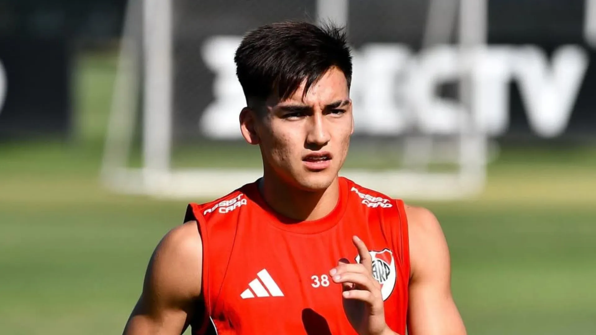 Ian Subiabre, en el ojo de la tormenta.