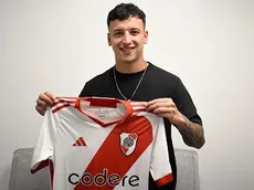 Firmó primer contrato con River, no llegó a debutar en Reserva y ahora juega en el ascenso de Ecuador