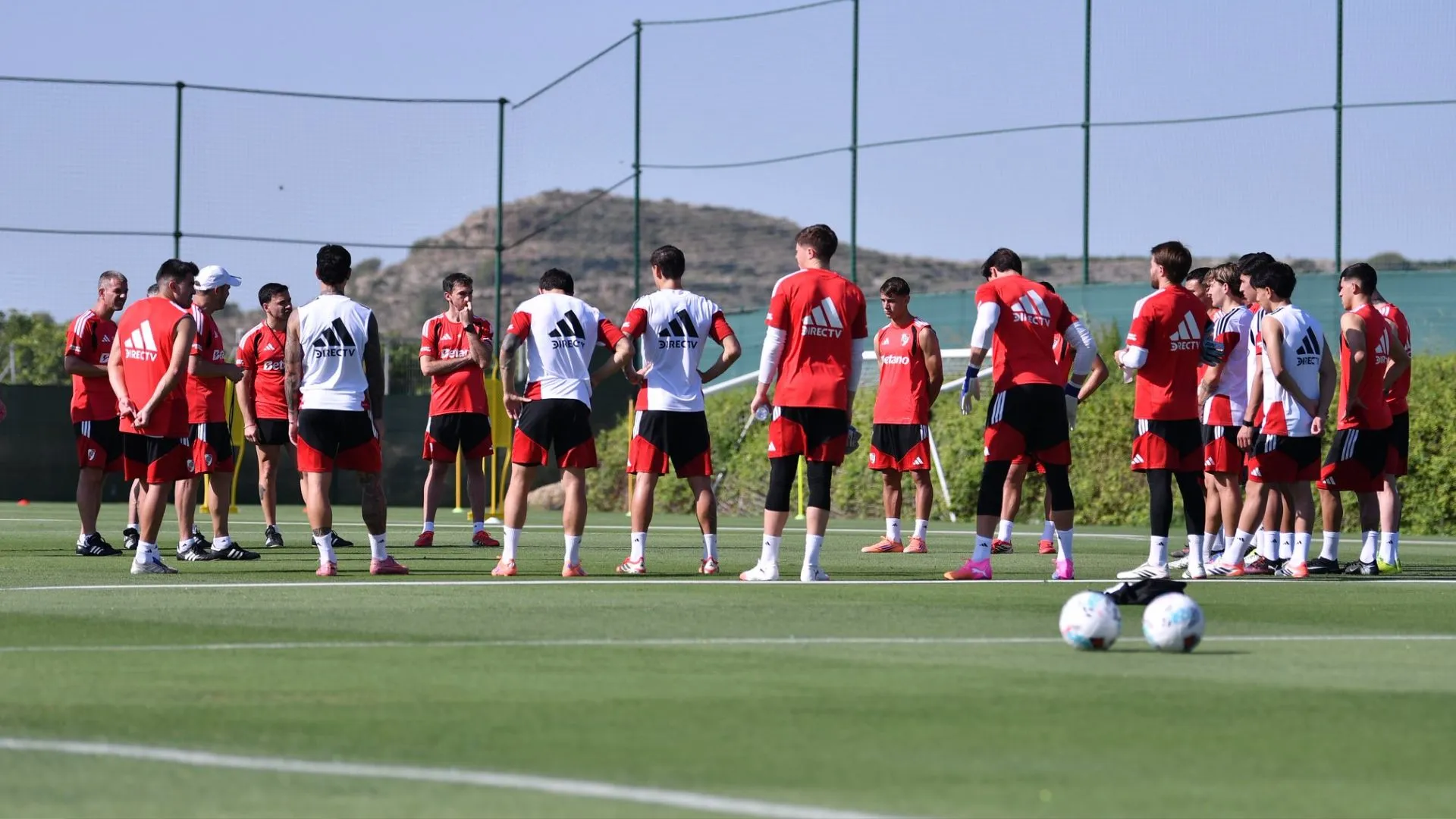 River vuelve a los entrenamientos después de los trabajos en España.