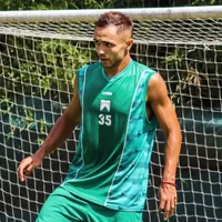 Las lesiones no lo dejaron debutar en River y ahora hizo su estreno en el ascenso
