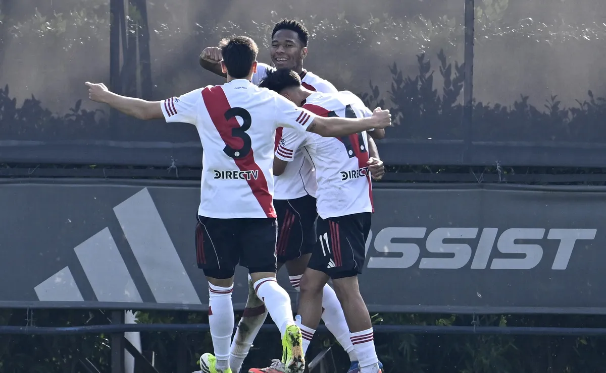 Spiff le metió un doblete a Lanús en Reserva.