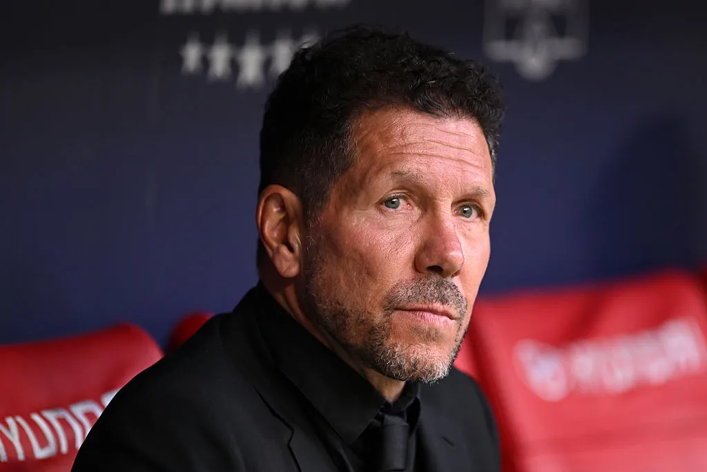 Simeone le habría solicitado a la directiva de Atlético de Madrid que venda a Julián Álvarez lo antes posible. (Getty Images)