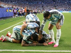 Argentina venció 3-2 a Cabo Verde en un partido infartante y se metió en octavos del Mundial