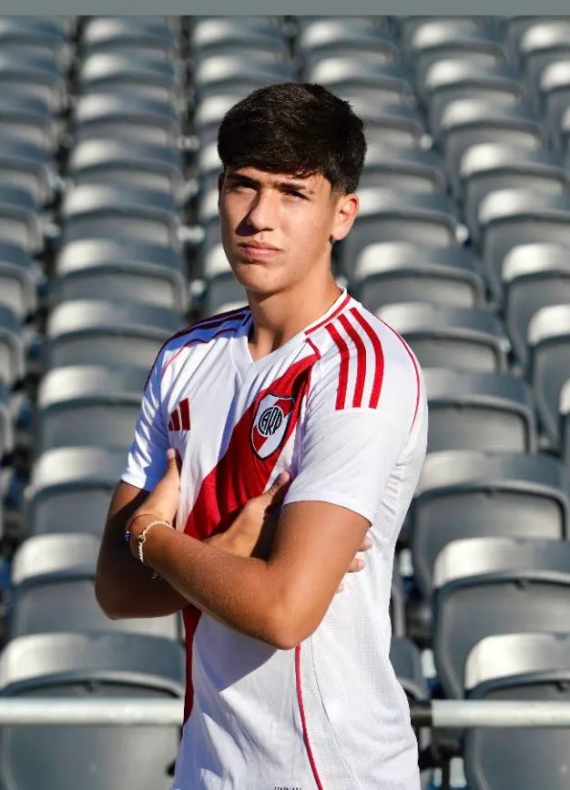 Santiago Meloni (foto) y Thiago Pellegrini fueron convocados por primera vez en la Reserva. (River Plate oficial)