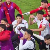 El festejo con cargada de la Reserva de River tras eliminar a Boca y meterse en la final del Torneo Proyección