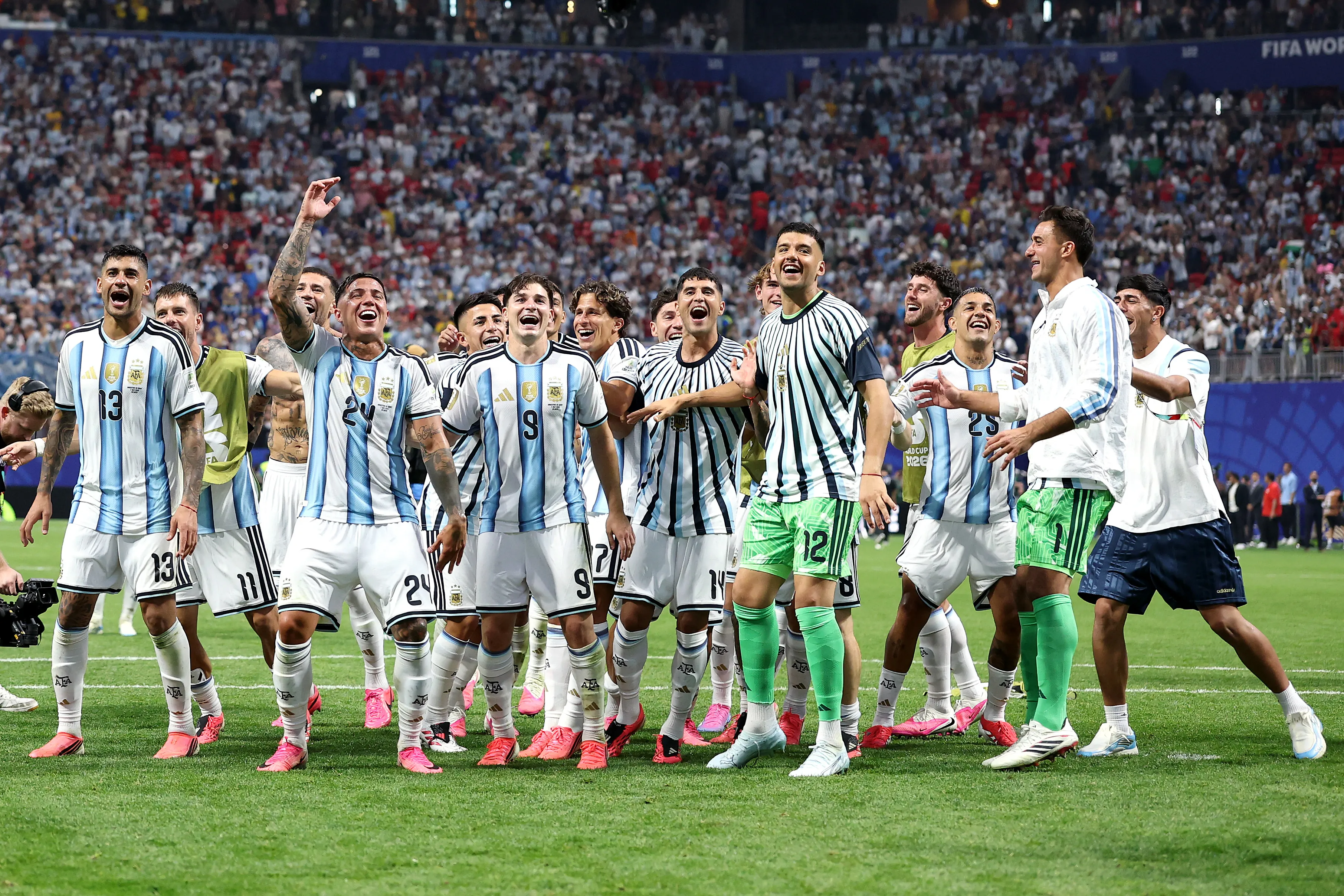 Argentina se metió en cuartos de final tras vencer de manera agónica a Egipto. (Getty Images)