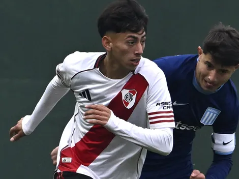 River 0-0 Racing EN VIVO: ¡Remate al travesaño de Román Fernández!