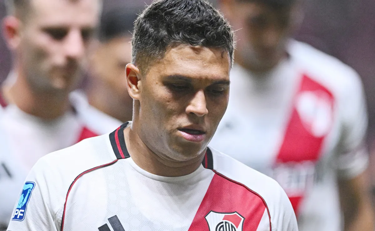 Juanfer debe definir su futuro en River.