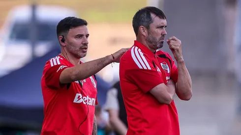 El DT de River planifica el equipo para el viernes.