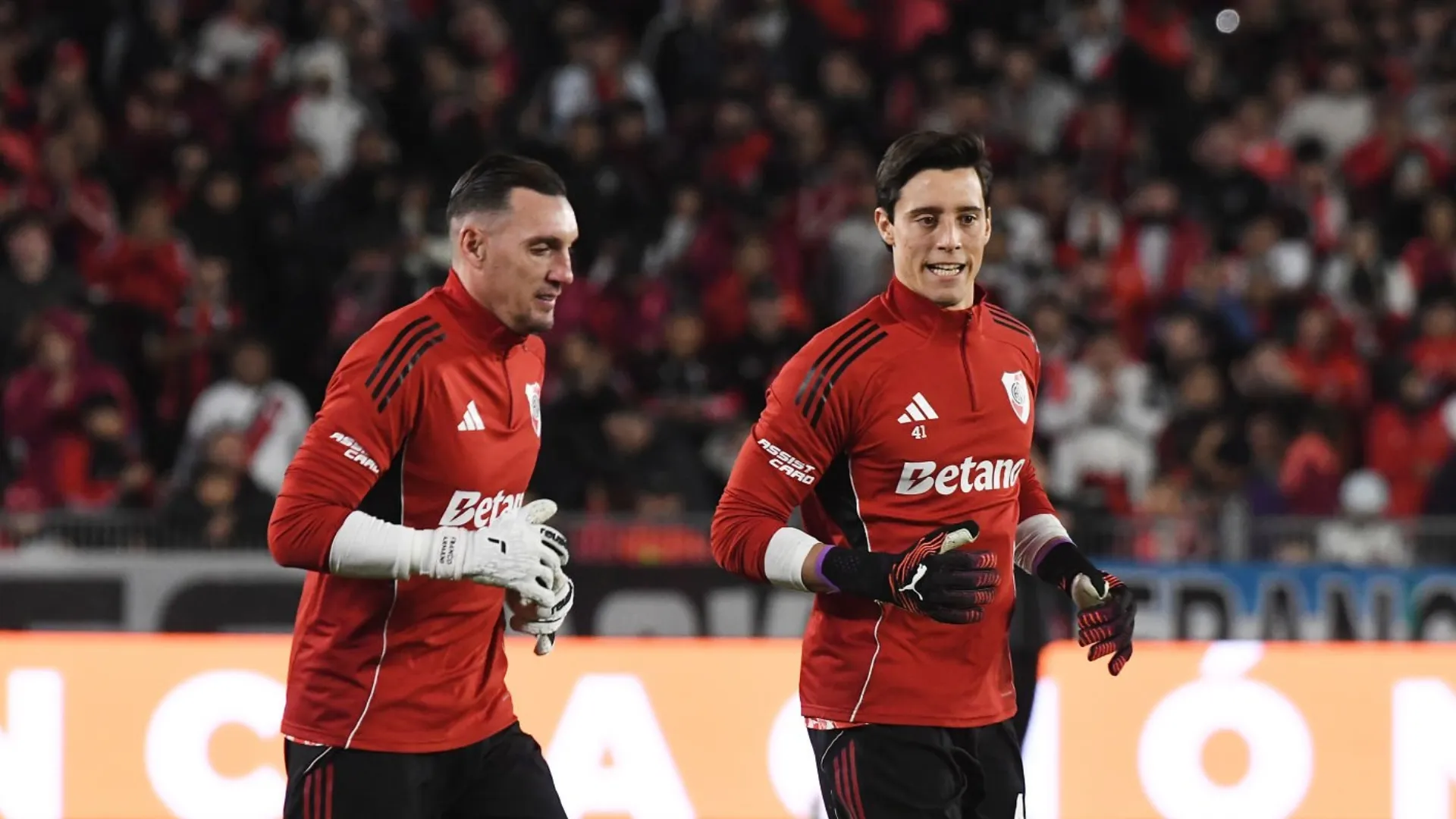 Armani y Beltrán, pasado, presente y futuro del arco de River.