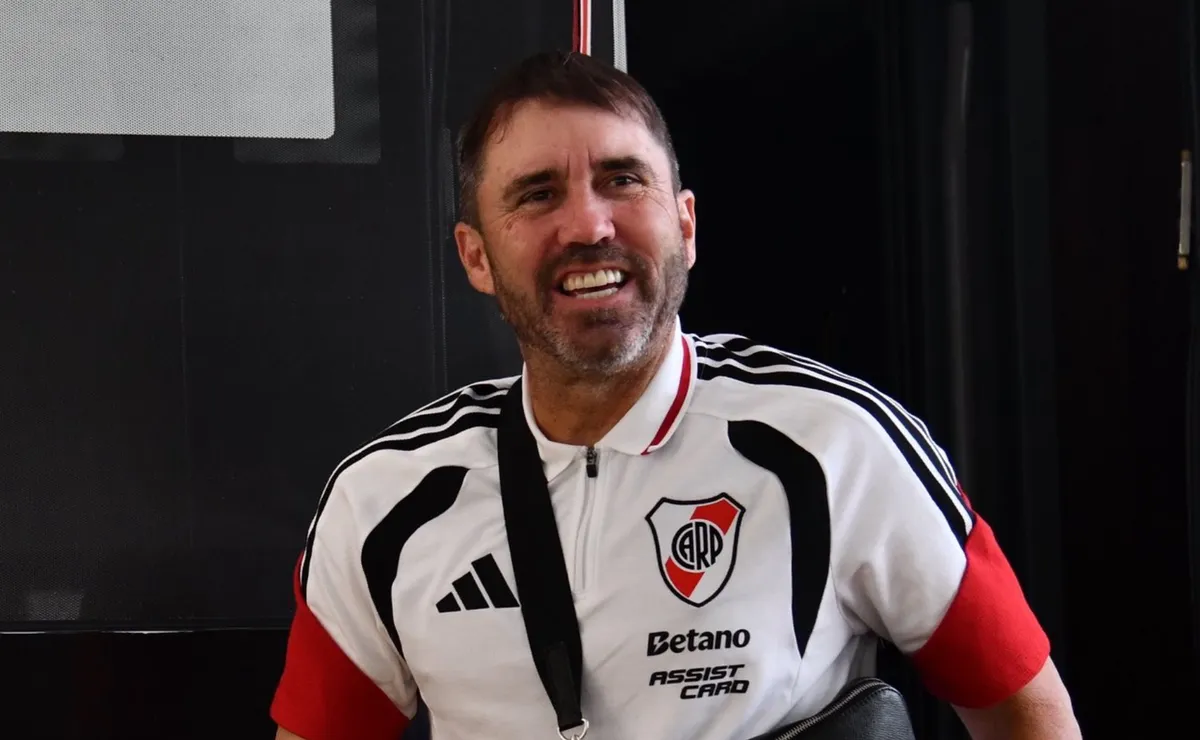 Coudet termina de definir la formación de River.