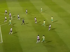 Horror defensivo y polémica: por qué el primer gol de Aldosivi debería haber sido anulado